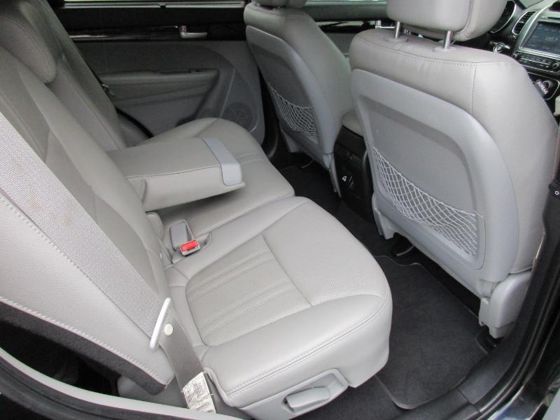 Kia Sorento SX V6 FWD 2014