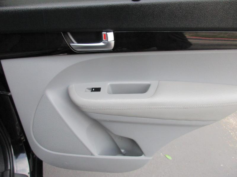 Kia Sorento SX V6 FWD 2014