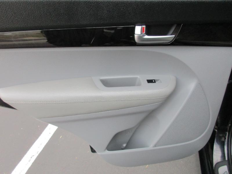 Kia Sorento SX V6 FWD 2014