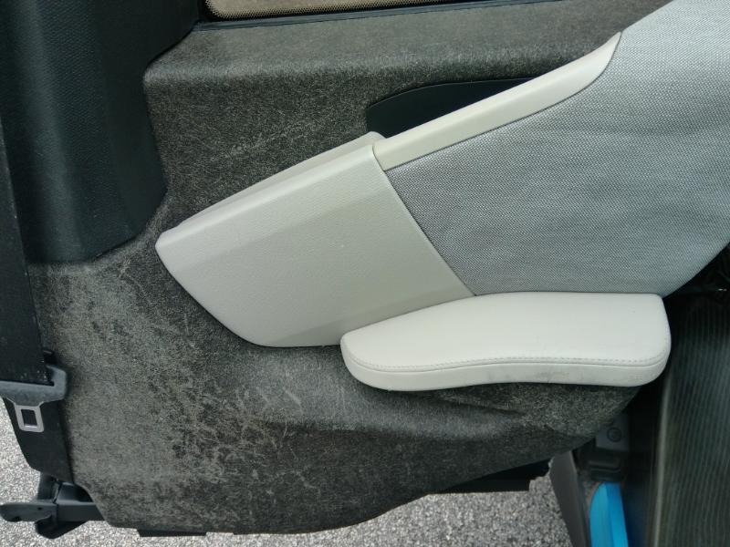 BMW i3 Base w/Range Extender 2014