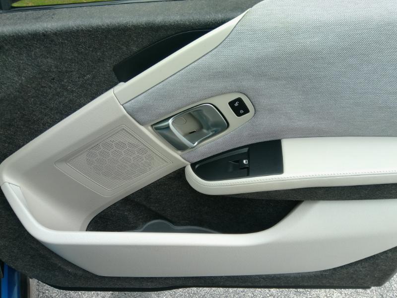 BMW i3 Base w/Range Extender 2014