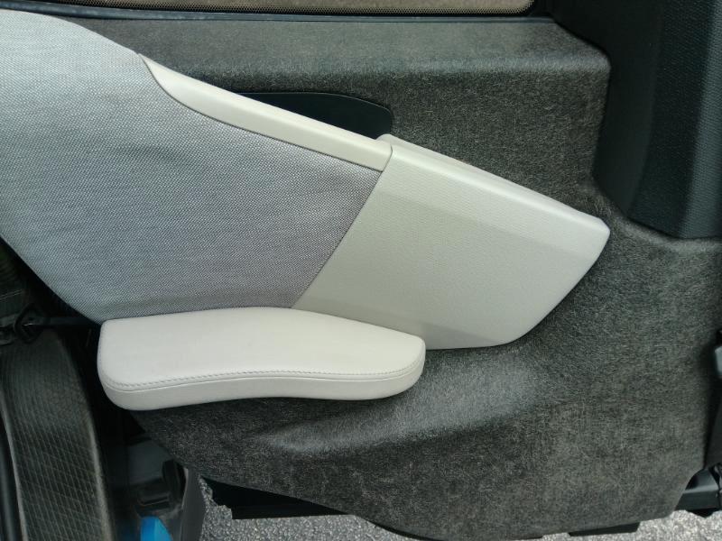 BMW i3 Base w/Range Extender 2014