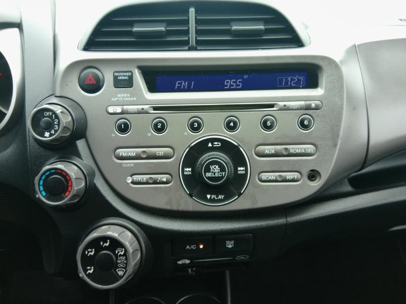 Honda Fit Sport 5-Speed AT 2010