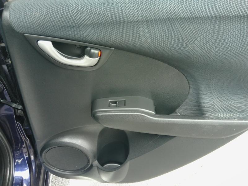 Honda Fit Sport 5-Speed AT 2010