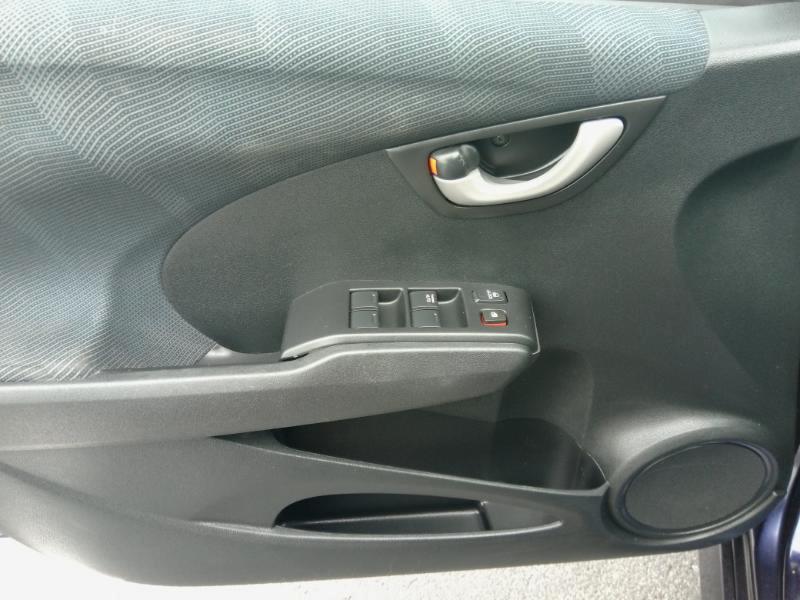 Honda Fit Sport 5-Speed AT 2010