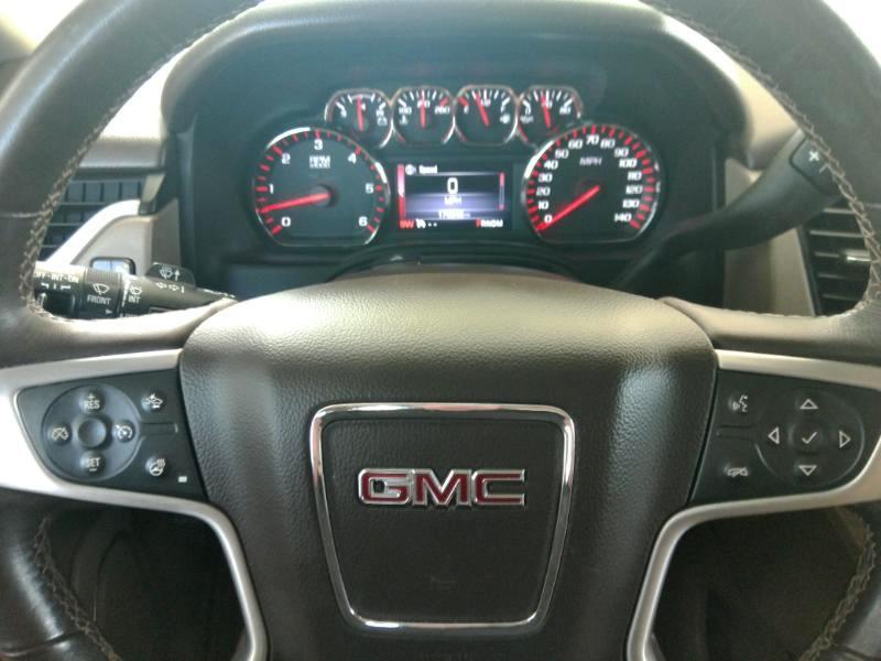 GMC Yukon XL SLT 2WD 2016