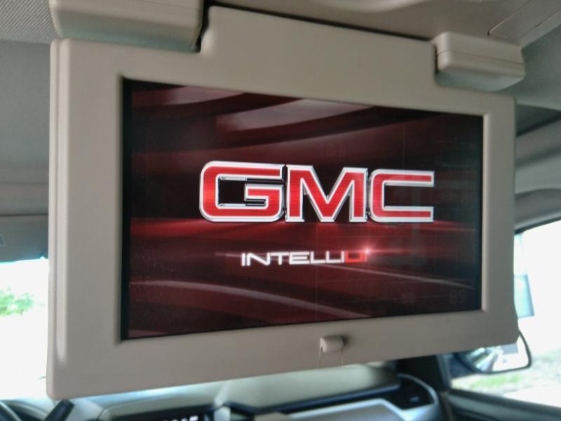 GMC Yukon XL SLT 2WD 2016