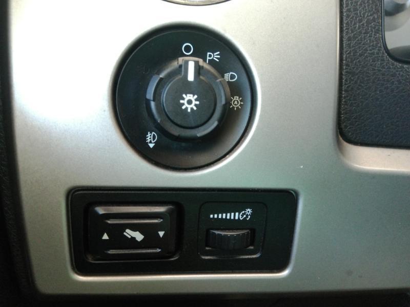 Ford F-150 Lariat SuperCrew 5.5-ft. Bed 2WD 2010