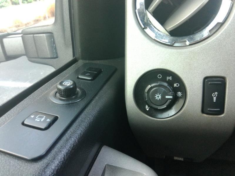 Ford F-250 SD Lariat Crew Cab Long Bed 4WD 2013
