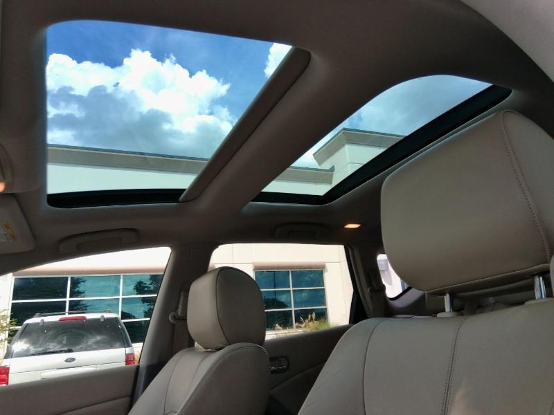 Nissan Murano SL 2011