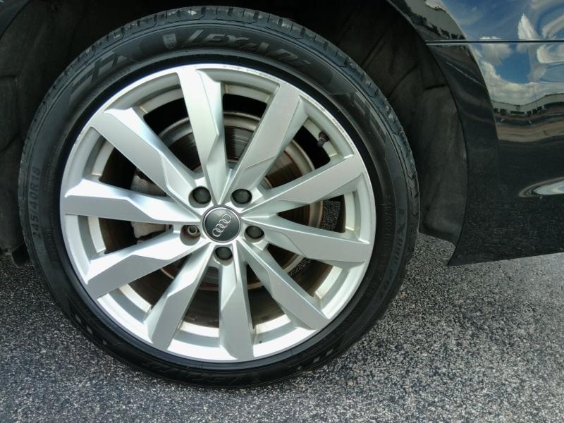 Audi A4 2.0T Premium Sedan 2018