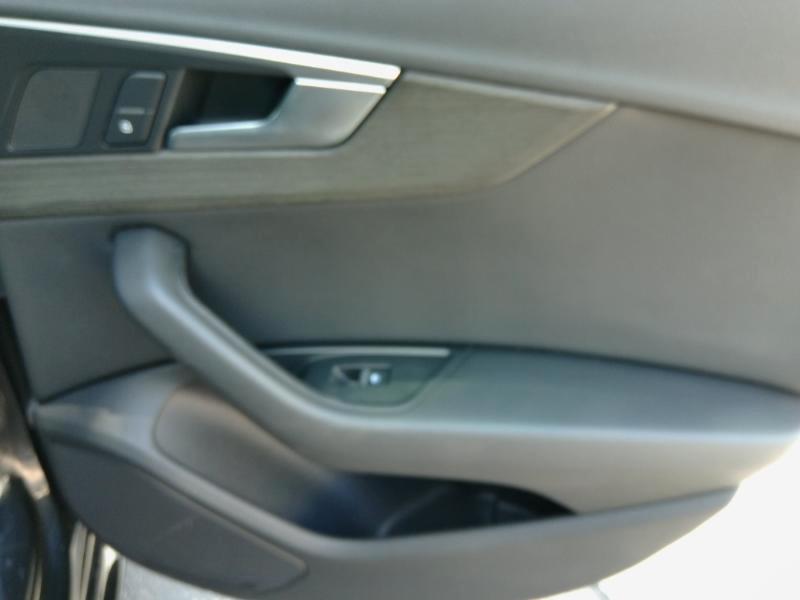 Audi A4 2.0T Premium Sedan 2018