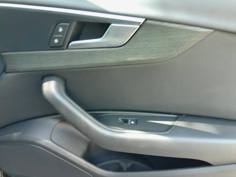 Audi A4 2.0T Premium Sedan 2018