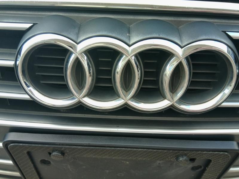 Audi A4 2.0T Premium Sedan 2018