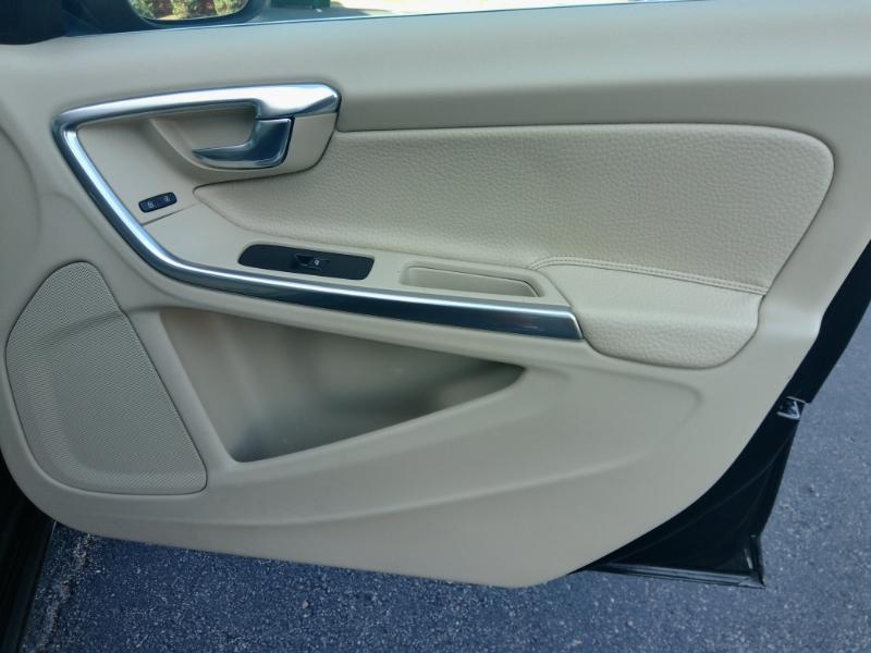 Volvo S60 T5 2012