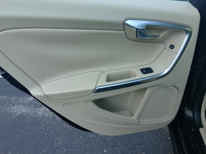 Volvo S60 T5 2012