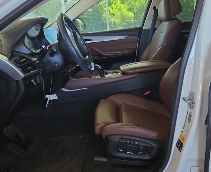 BMW X6 xDrive50i 2016