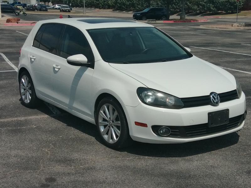 Volkswagen Golf 2.0L TDI w/Tech Package 4 Door 2013