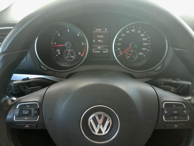Volkswagen Golf 2.0L TDI w/Tech Package 4 Door 2013