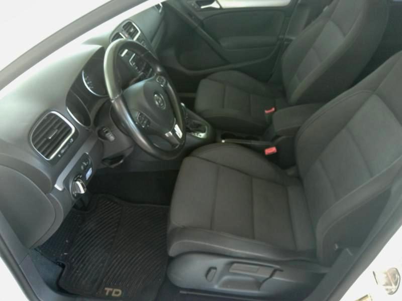 Volkswagen Golf 2.0L TDI w/Tech Package 4 Door 2013