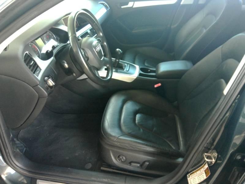 Audi A4 2.0T Sedan quattro Manual 2010
