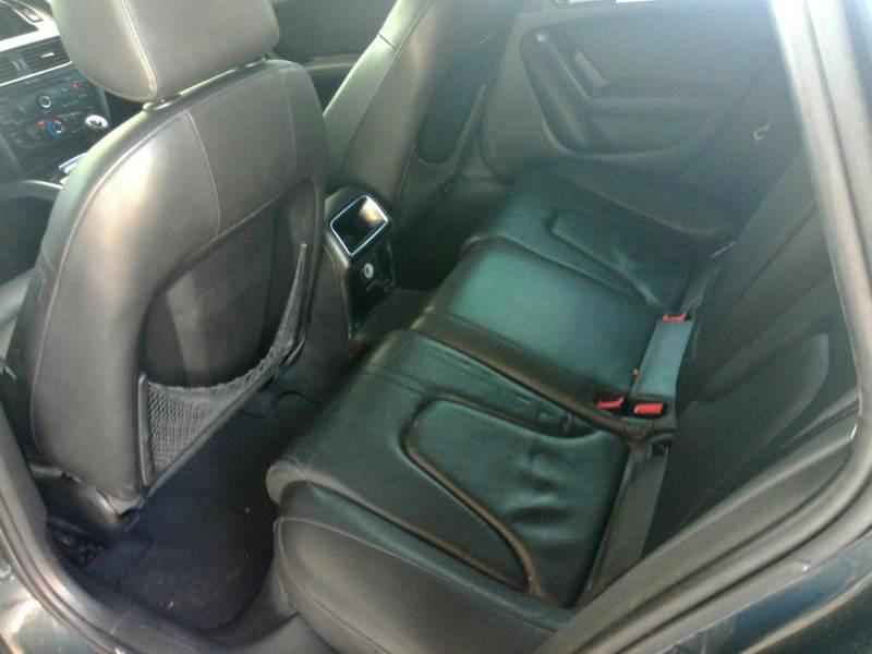 Audi A4 2.0T Sedan quattro Manual 2010