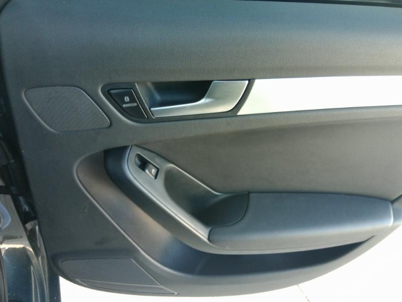 Audi A4 2.0T Sedan quattro Manual 2010