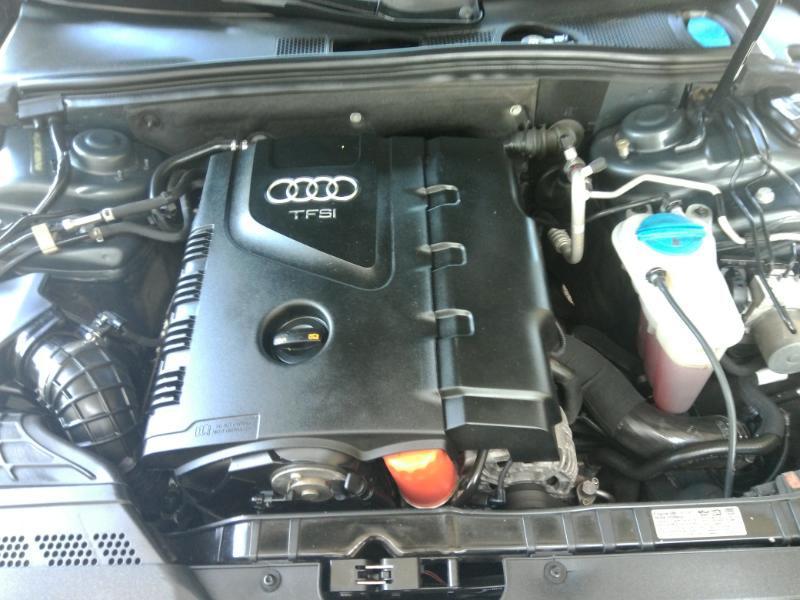 Audi A4 2.0T Sedan quattro Manual 2010