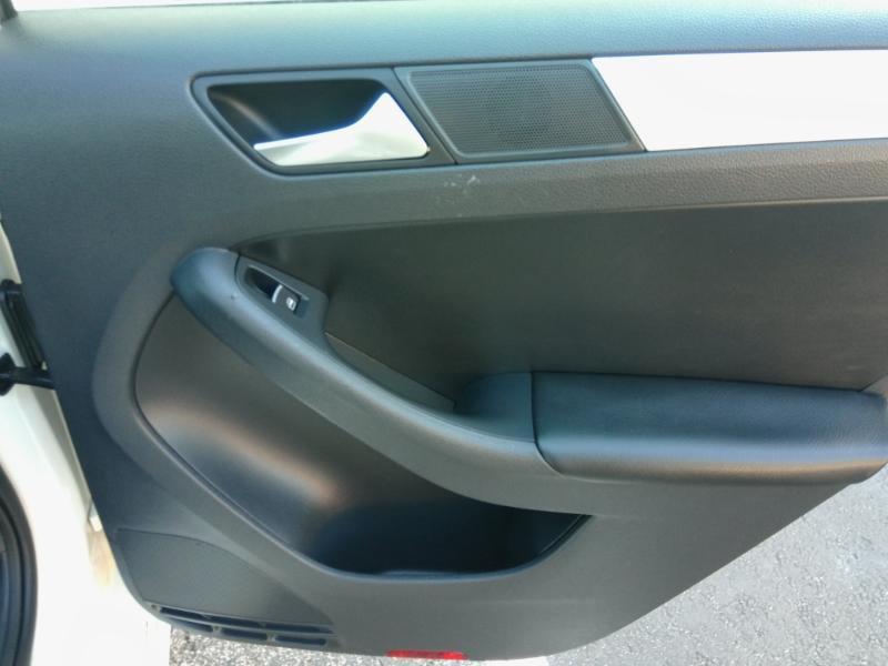 Volkswagen Jetta SE 2013