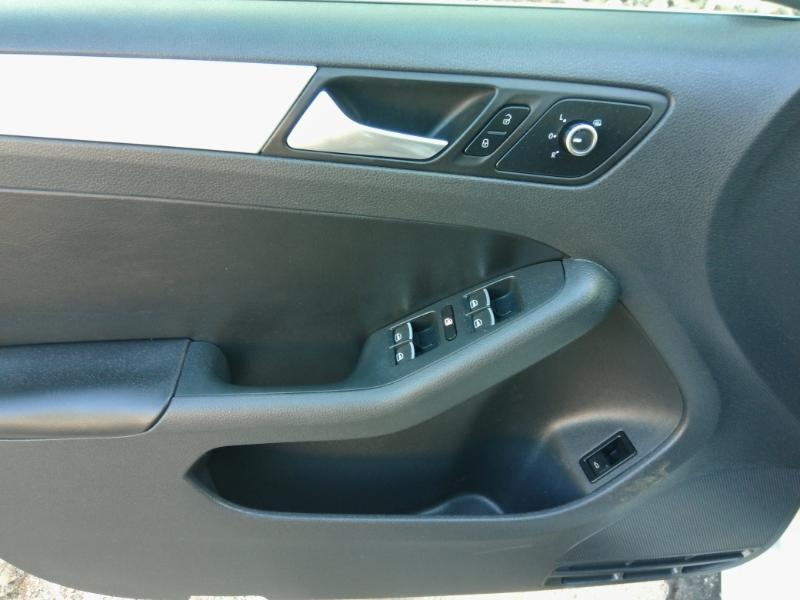 Volkswagen Jetta SE 2013