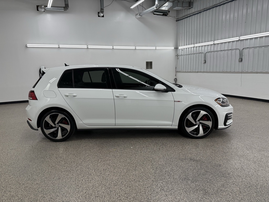 2019 Volkswagen Golf GTI SE