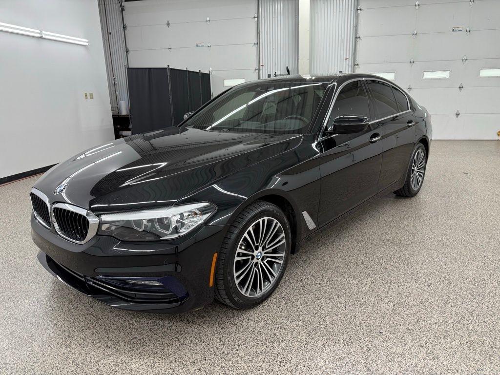 BMW 5-Series  2018