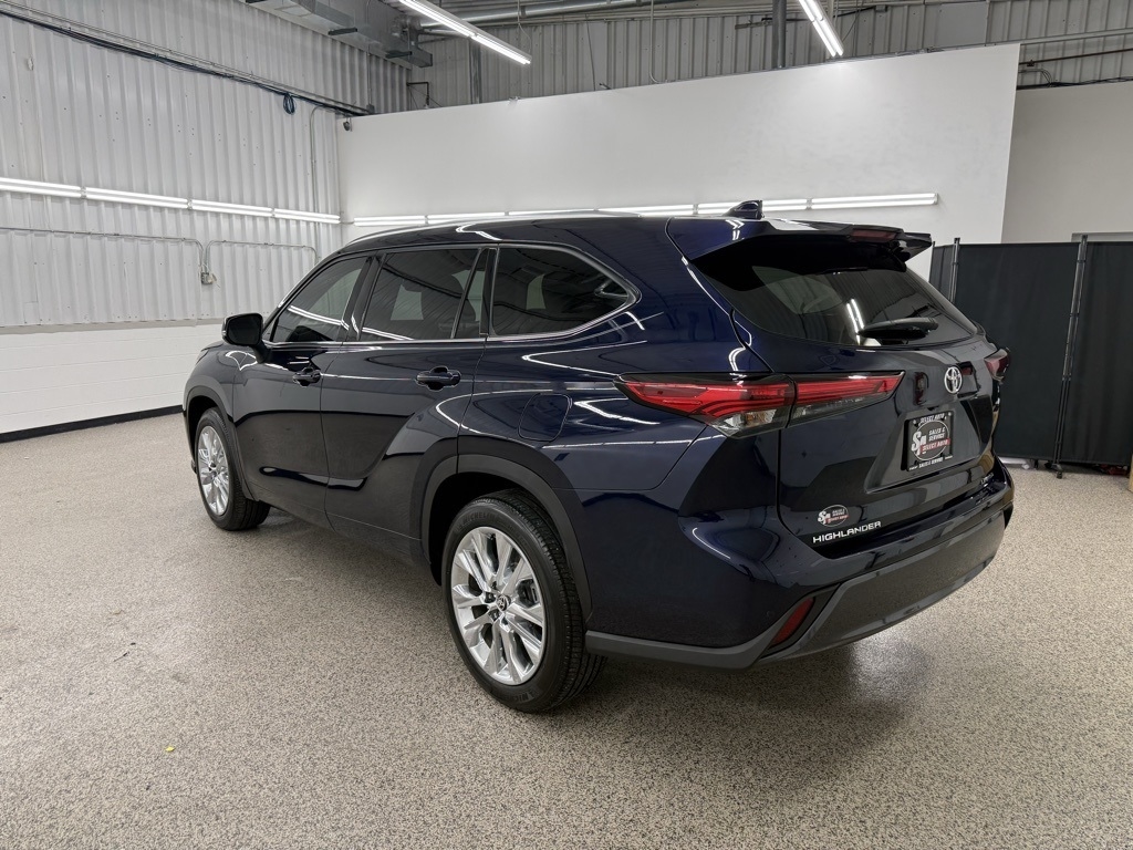 Toyota Highlander  2020