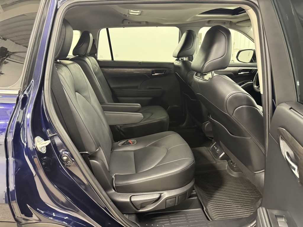 Toyota Highlander  2020