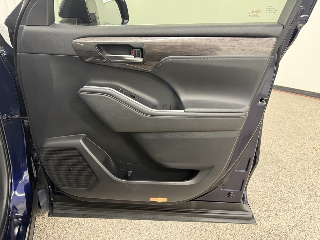 Toyota Highlander  2020