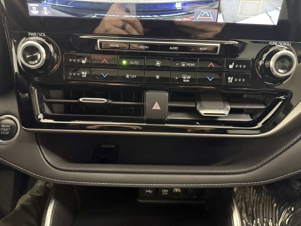 Toyota Highlander  2020