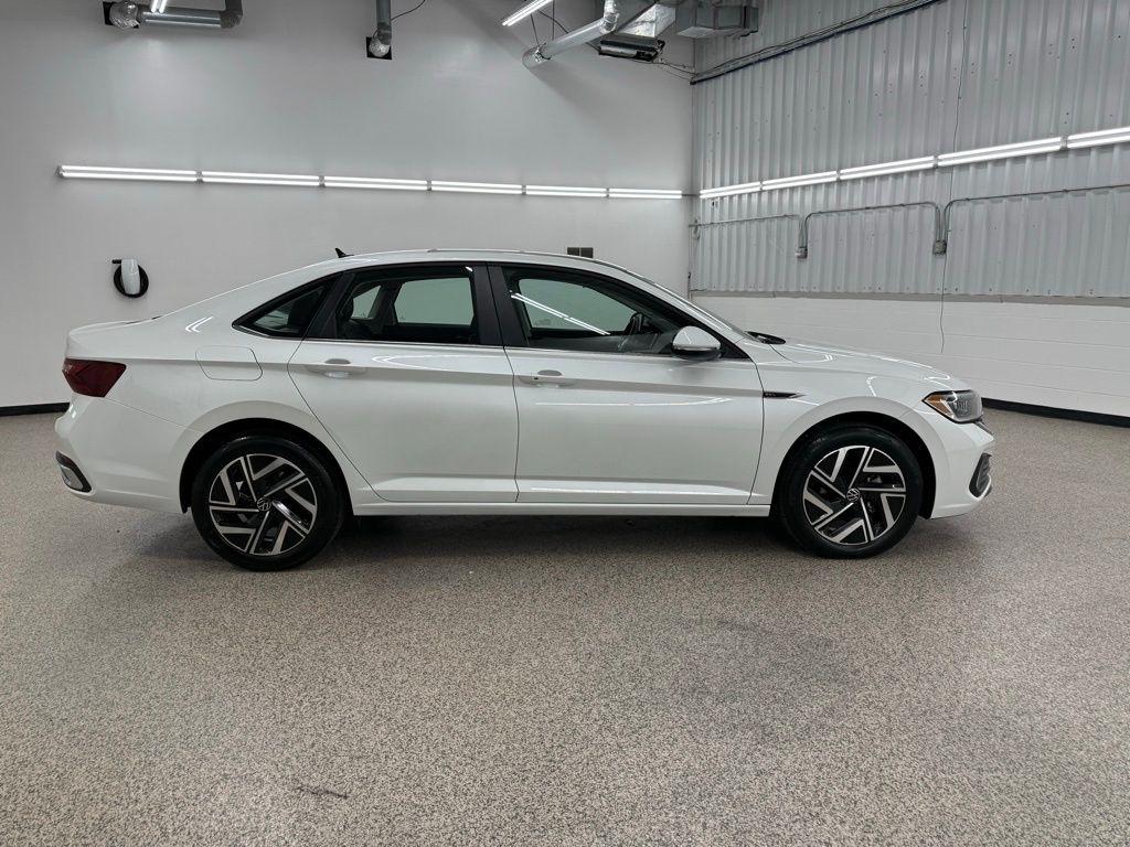 Volkswagen Jetta  2024