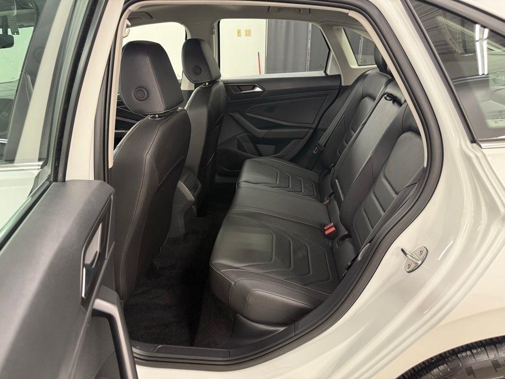 Volkswagen Jetta  2024