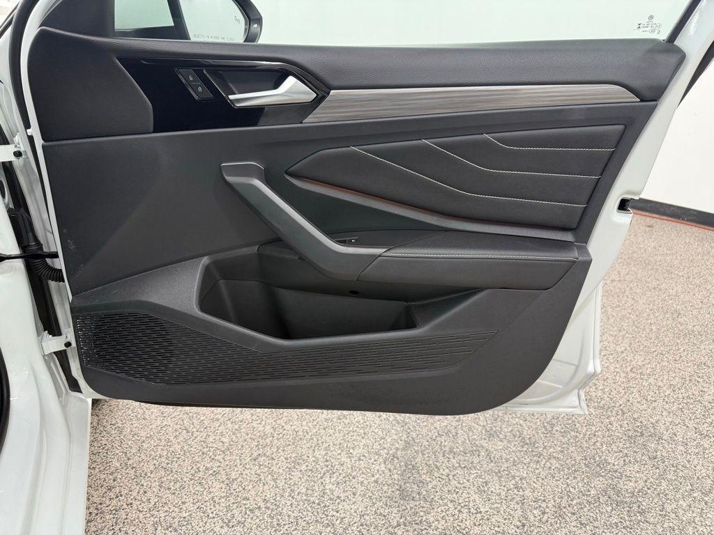 Volkswagen Jetta  2024