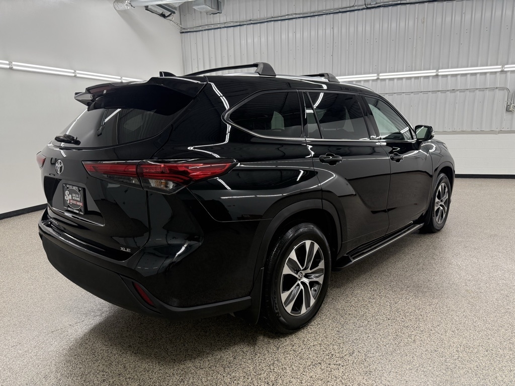 Toyota Highlander  2021