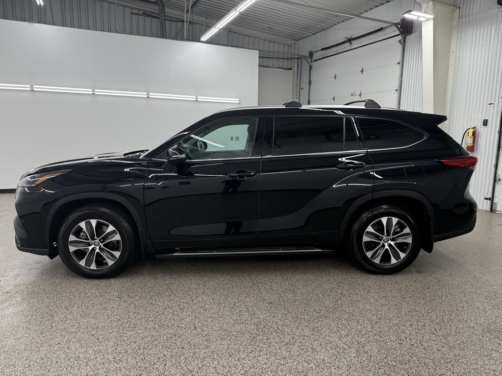 Toyota Highlander  2021