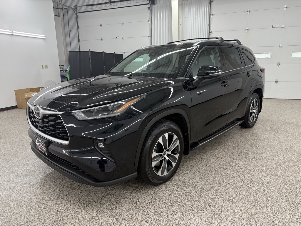 Toyota Highlander  2021