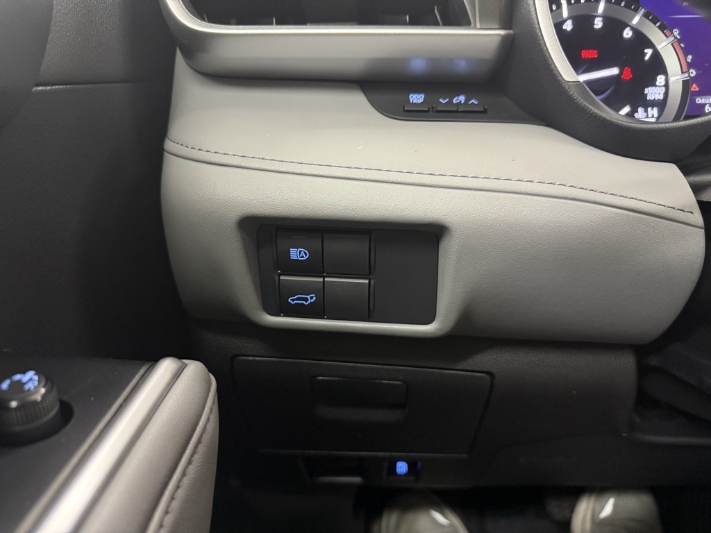 Toyota Highlander  2021