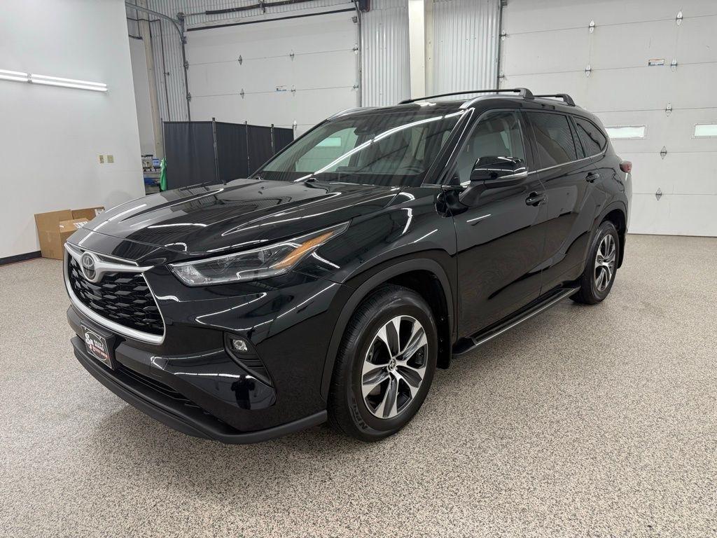 Toyota Highlander  2021