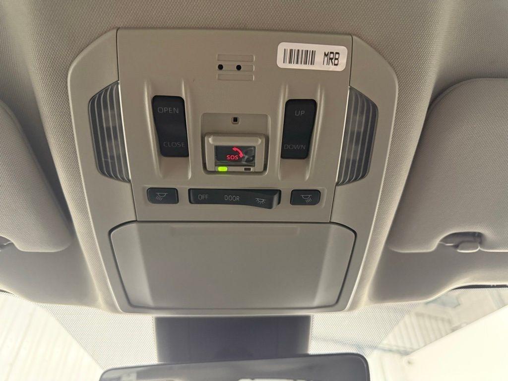 Toyota Highlander  2021