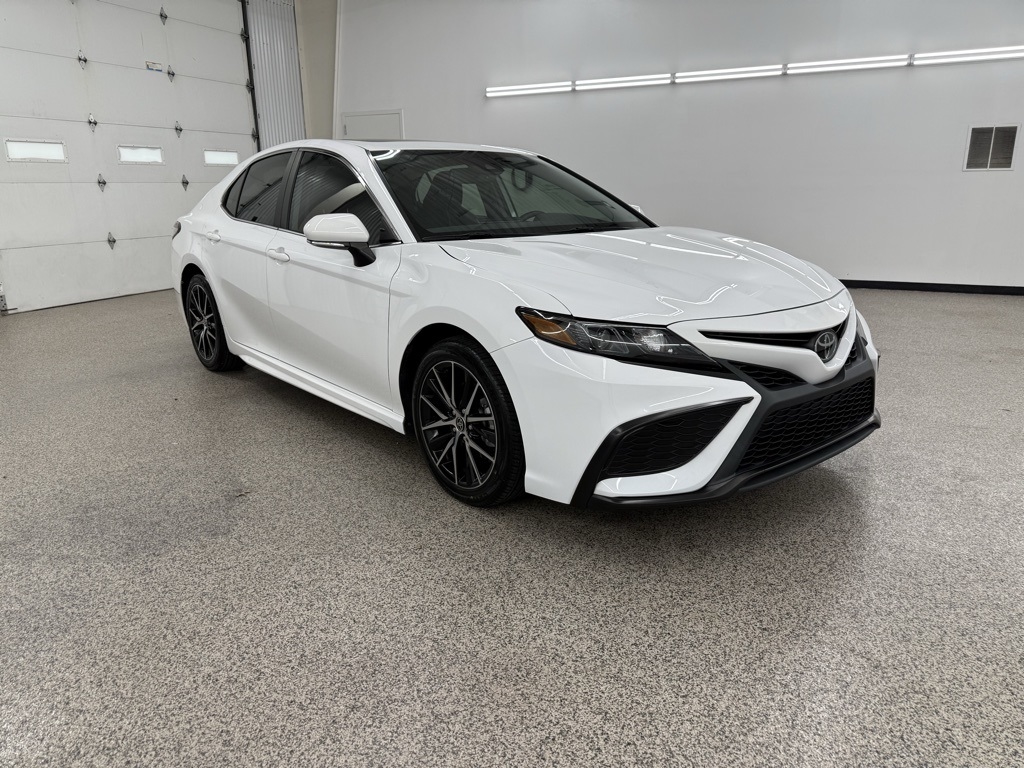 Toyota Camry  2023