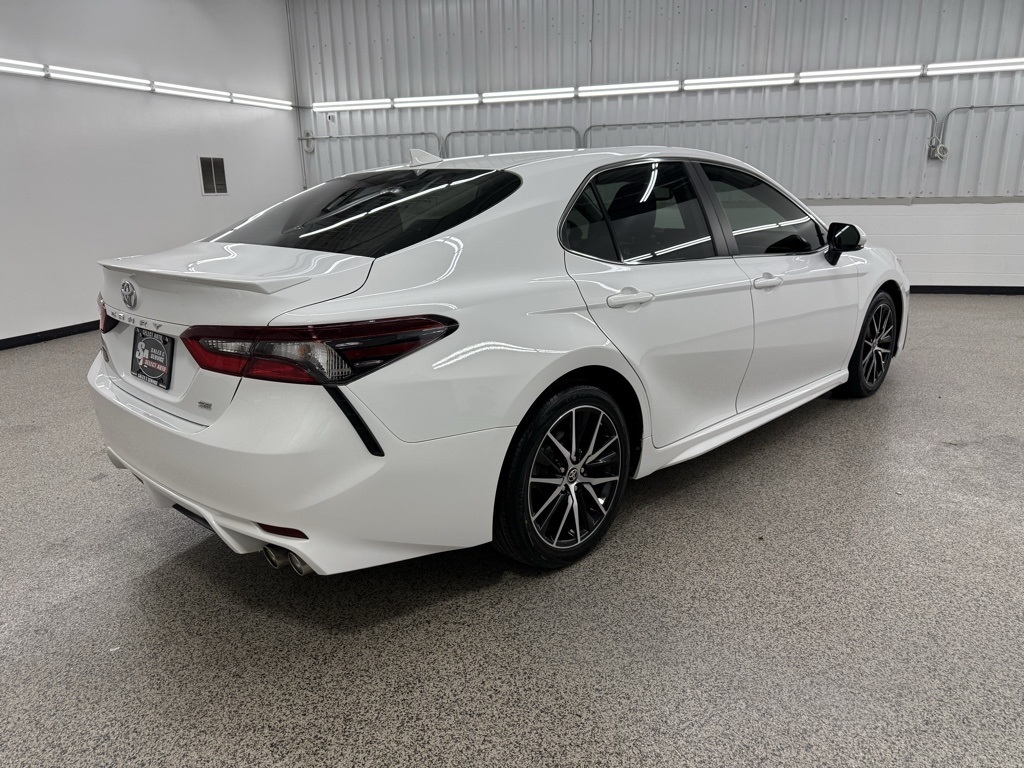 Toyota Camry  2023