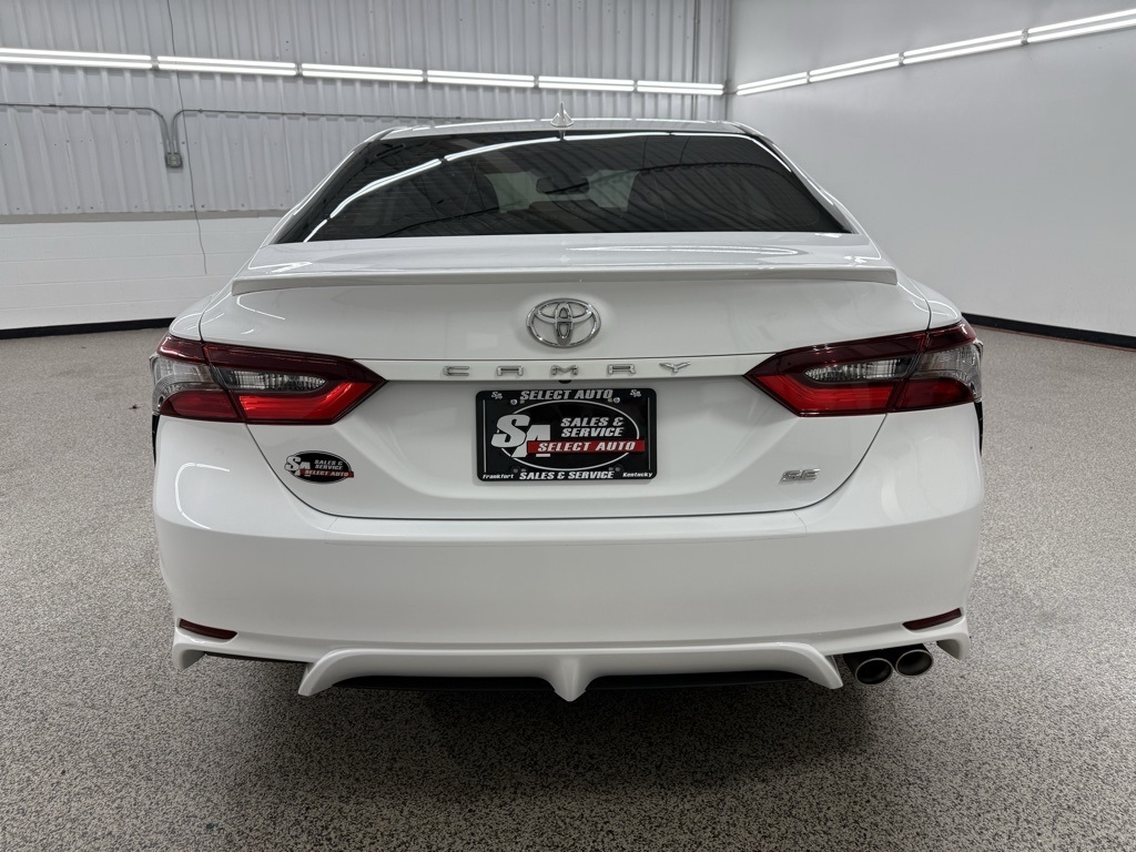 Toyota Camry  2023