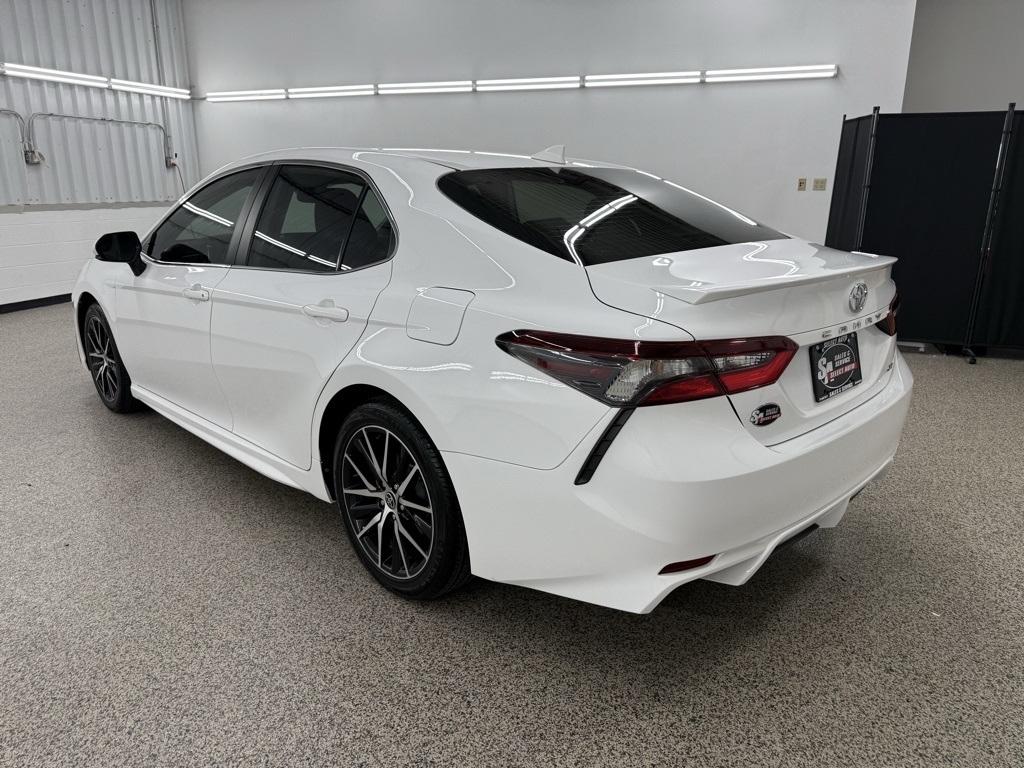 Toyota Camry  2023