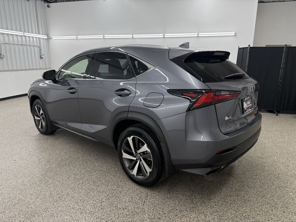 Lexus NX 200t  2019